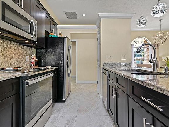 3rd image of 2795 Theresa Dr