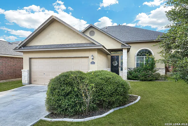 3 bed, 2.5 bath, 2282 sqft, $2,500 — Photo 2
