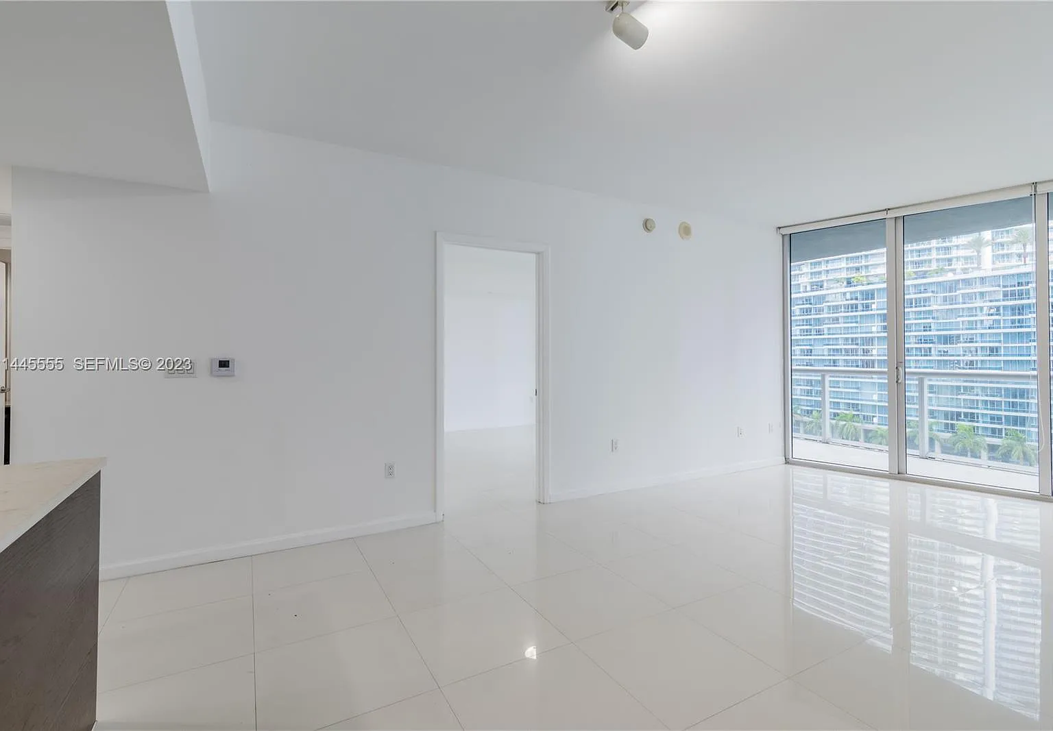 1 bed, 798 sqft, $3,600 — Photo 2