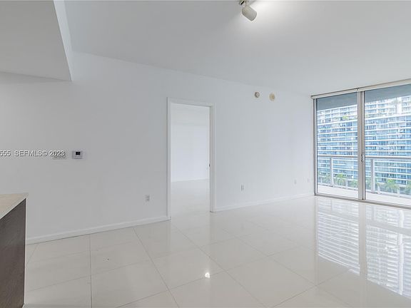 2nd image of 475 Brickell Ave #1301