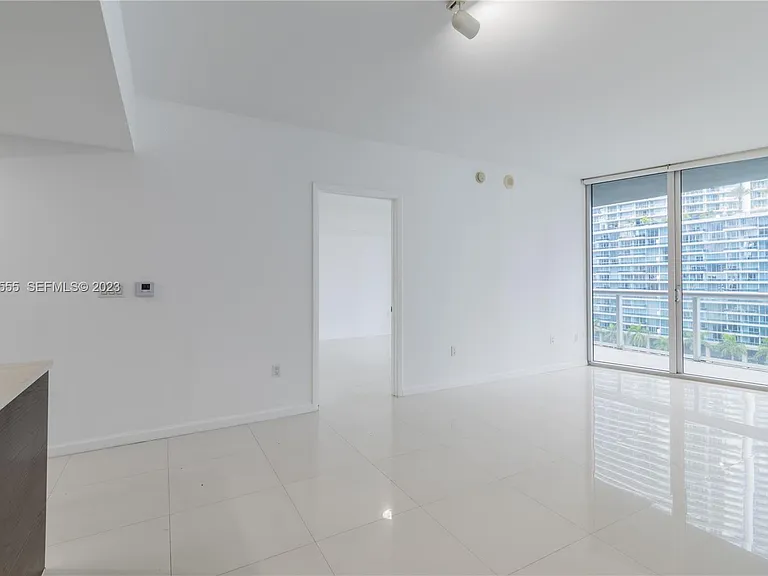 475 Brickell Ave #1301 — Photo 2