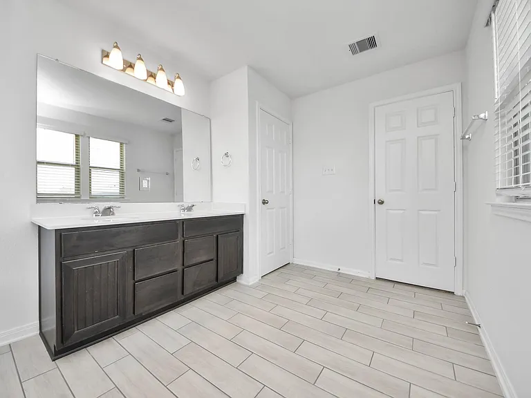 14611 Lofty Cedar Dr — Photo 18