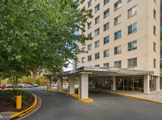 10201 Grosvenor Pl APT 315, North Bethesda, MD
