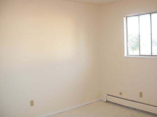 2nd image of 225 Byron Dr APT 3