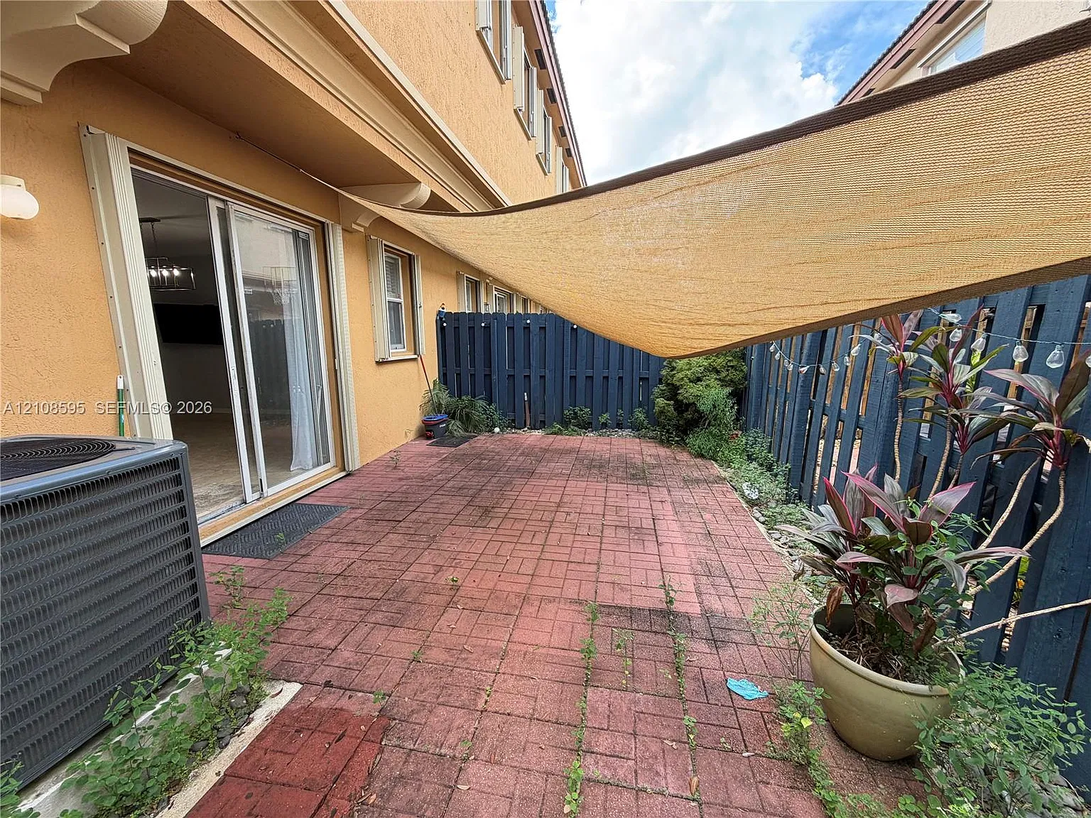 3 bed, 2.5 bath, 1733 sqft, $2,800 — Photo 4