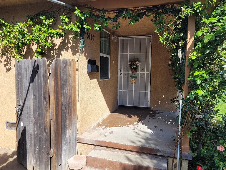 5107 Gordon Dr — Photo 3