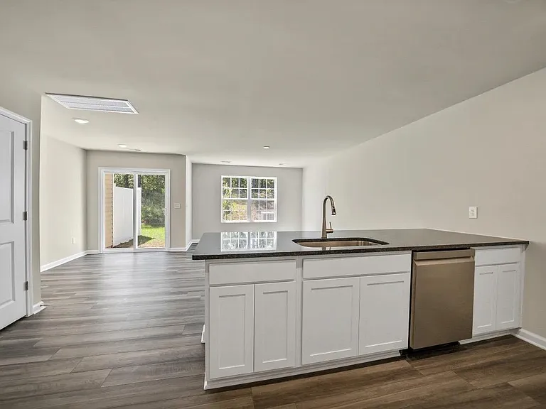 109C Rose Park Ct — Photo 5