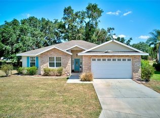 2920 Fairway Ln, Bowling Green, FL 33834