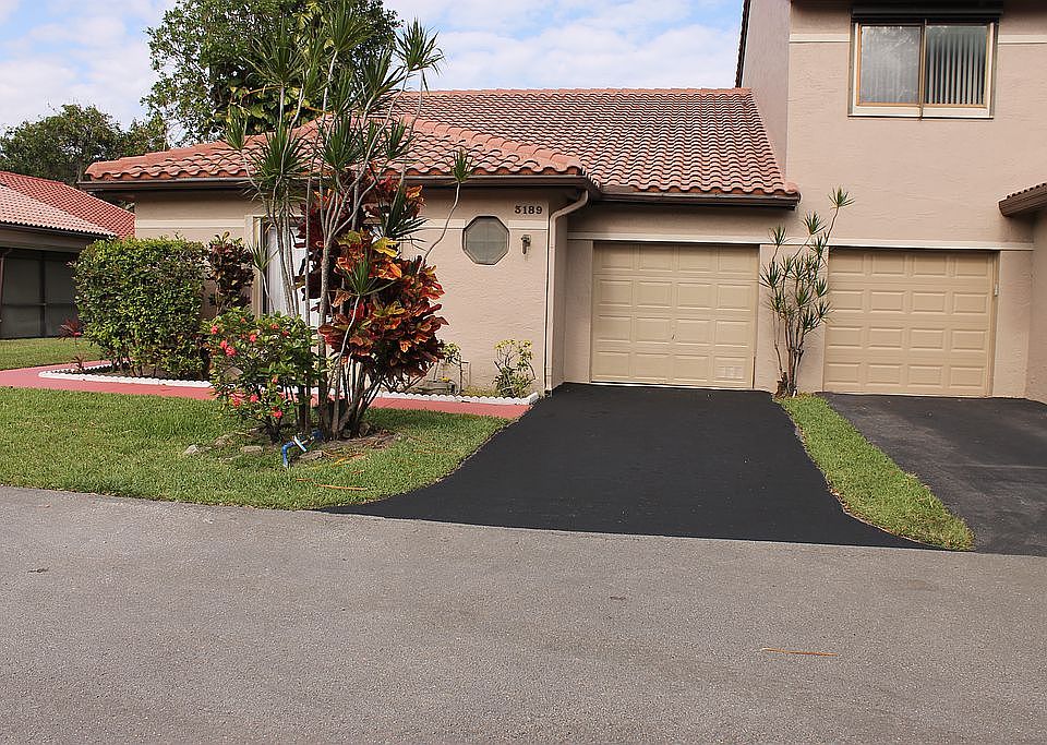 1st image of 3189 La Mirage Dr