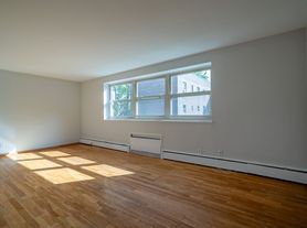 Delaware Ave Apartments