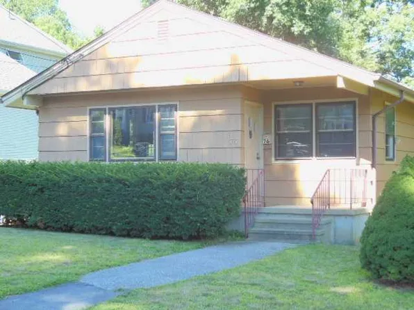 76 Ward Ave, Westerly, RI 02891