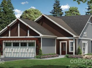 53 Stonehollow Ln, Brevard, NC 28712