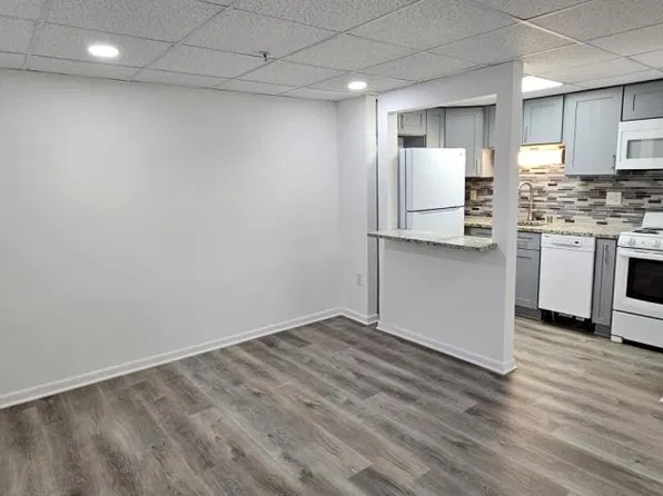 218 N Main St #23, Fort Atkinson, WI 53538