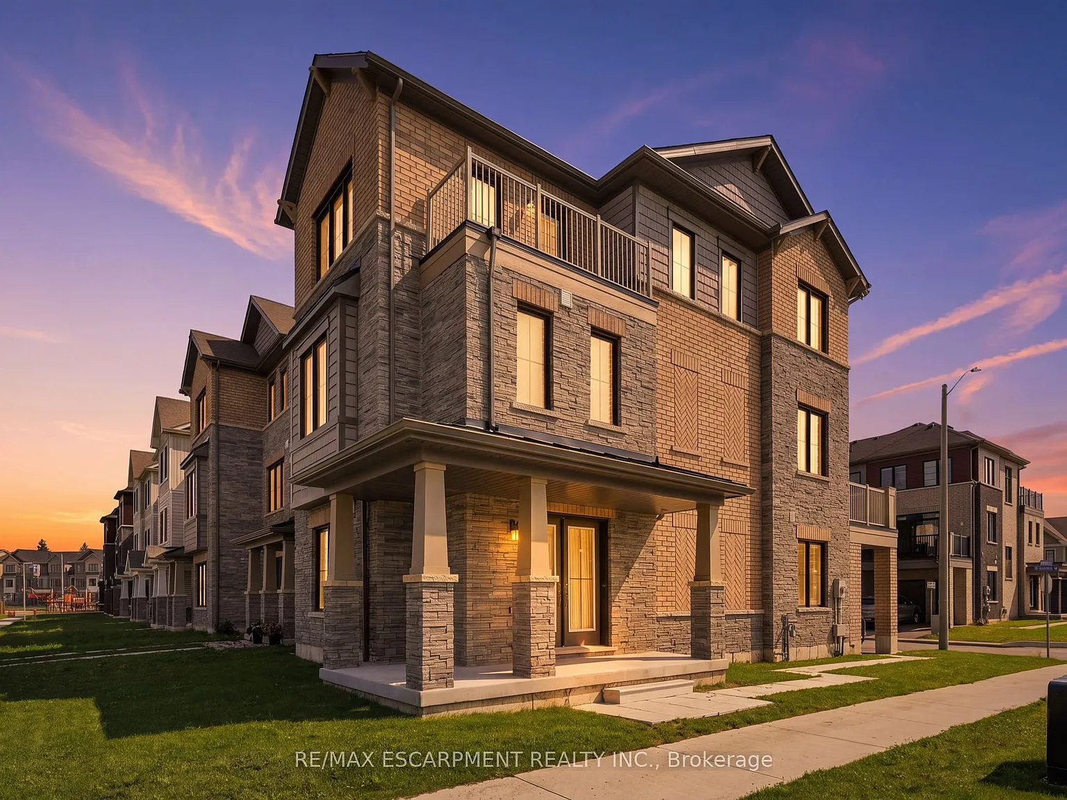 3 bed, $2,500 — Photo 1