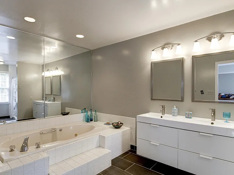 13 Avalon Ct — Photo 21