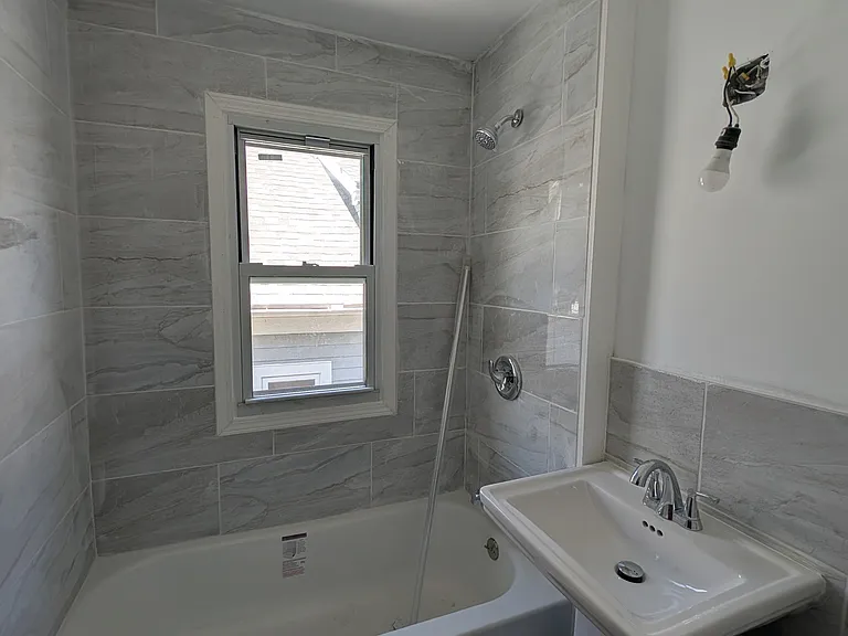 507 Lisbon Ave — Photo 7