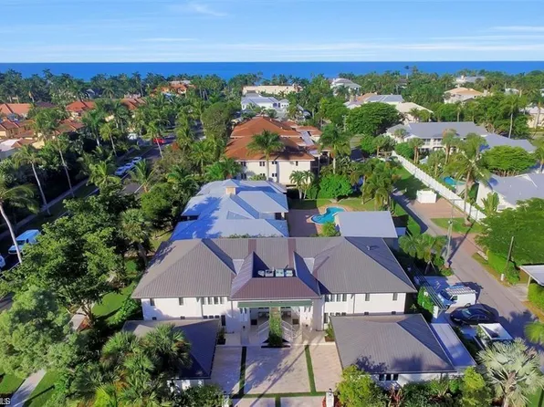 285 5th Ave S, Naples, FL 34102