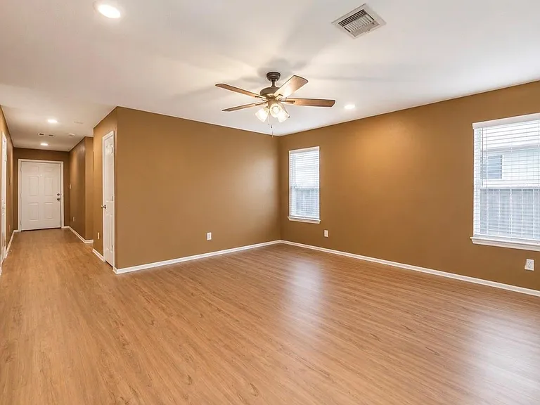 269 Bennett Loop — Photo 3