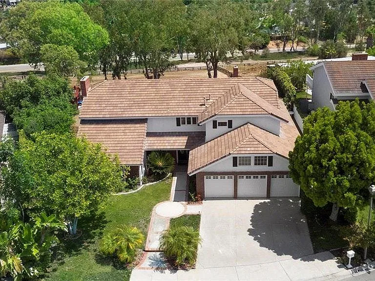 25931 Sheriff Rd — Photo 22