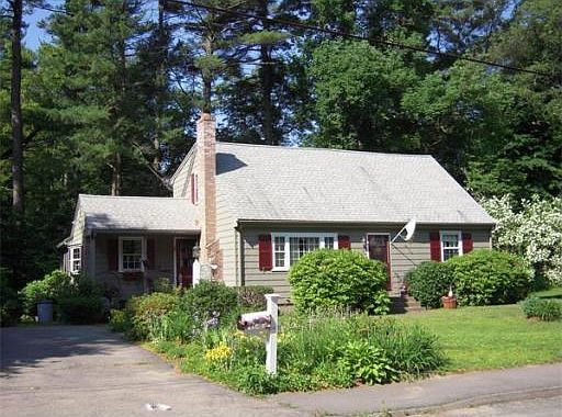 1st image of 5 Arnold Dr