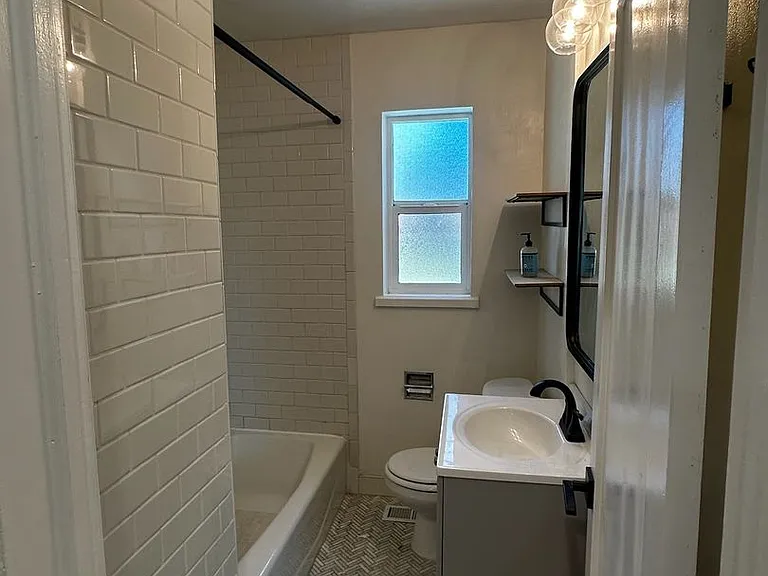 1638 E 3150 S — Photo 25