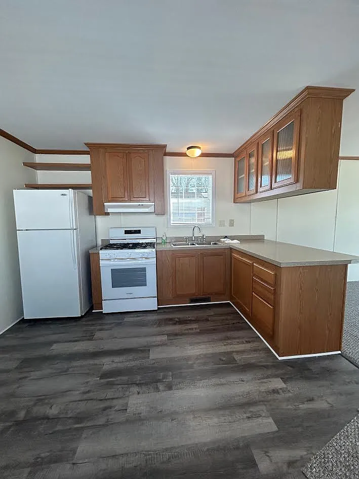 Building Photo - 7 Dorval Dr #7