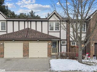 2120 Rathburn Rd E #128, Mississauga, ON L4W2S8