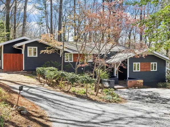 4805 Rembert Dr, Raleigh, NC 27612