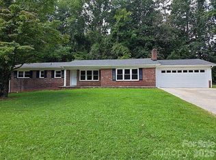 3828 Stroupe St, Morganton, NC 28655