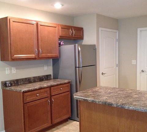 3rd image of 131 W Ridge