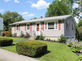 35 Manor Rd, Auburn, MA 01501