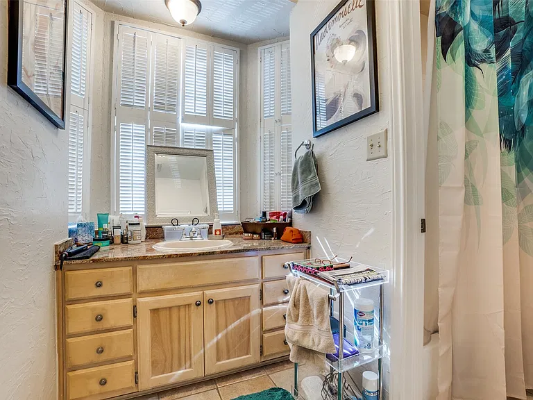 4232 McKinney Ave #111 — Photo 9