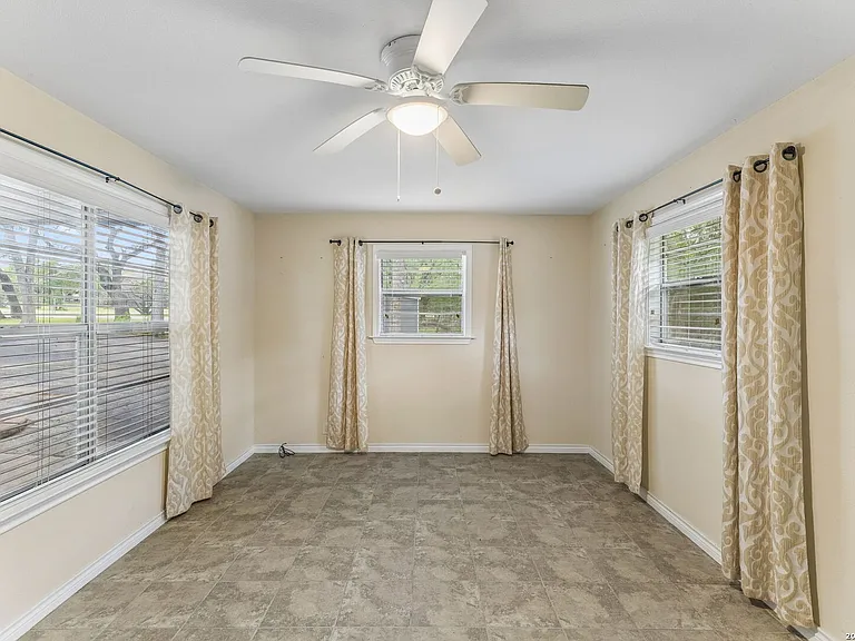 24818 House Mountain Rd — Photo 31