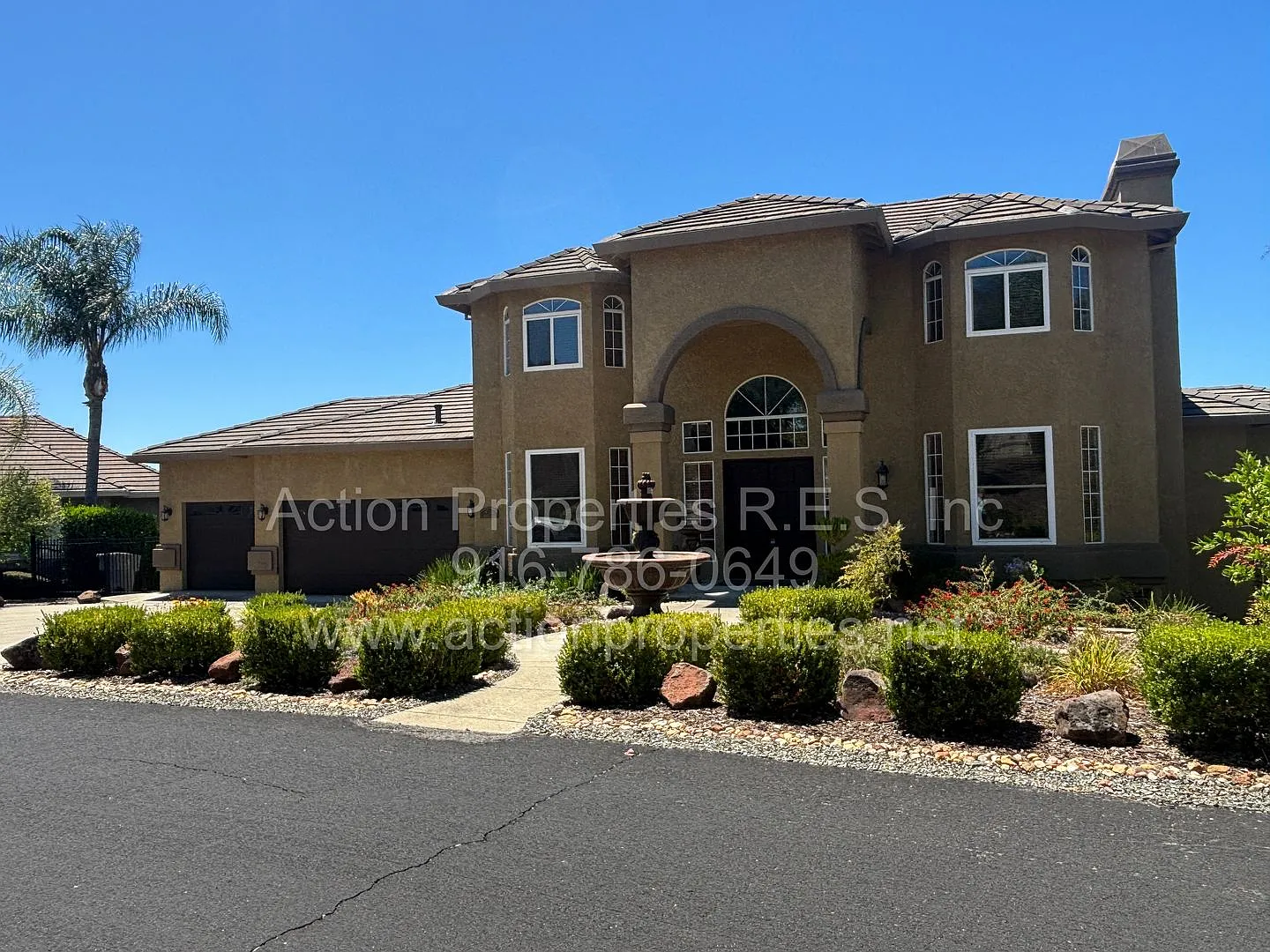 Gorgeous Furnished Villa Tree Lake Village Area - 4 Bed, 3.5 Bath - Beautiful Views - Spacious Pr... — Photo 2
