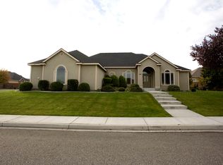 507 Lodi Loop, Richland, WA 99352