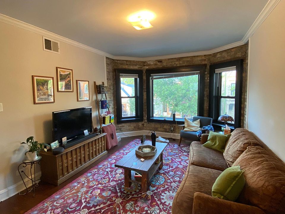 1st image of 2512 N Sacramento Ave #2