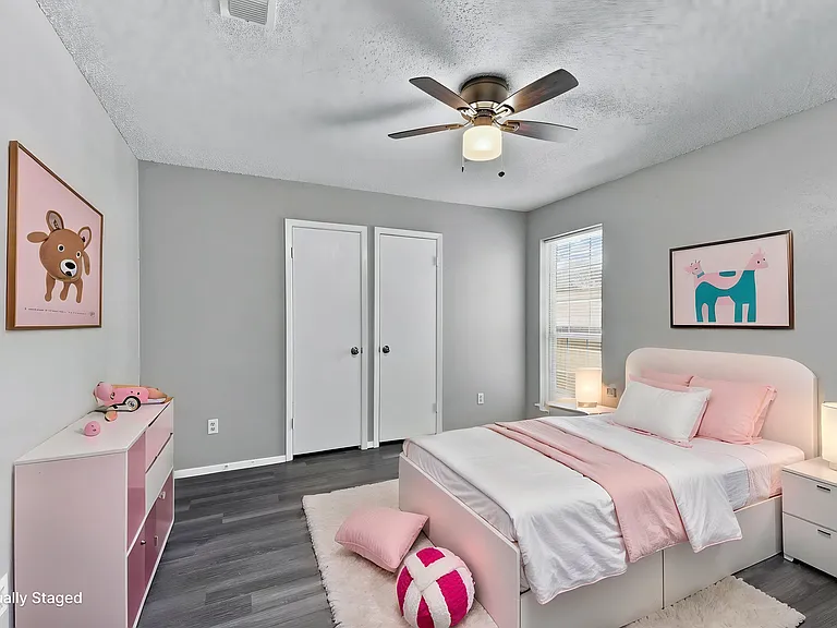 512 Sussex Dr — Photo 16