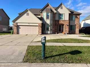 46409 Glen Pointe Dr, Shelby Township, MI