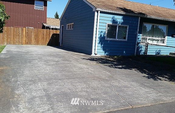 2nd image of 701 NW 13th Street