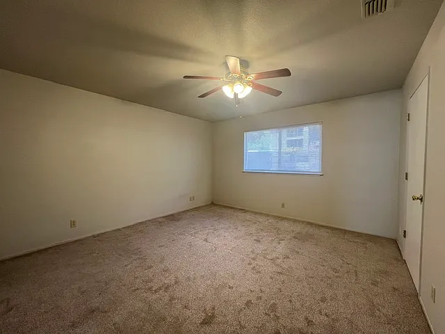 1970 Belgium Ave — Photo 10