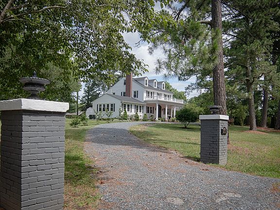 2nd image of 34000 Seaside Rd