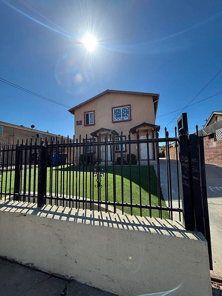 4 bed, 1150 sqft, $3,850 — Photo 1