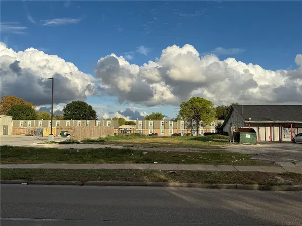 9631 Scott St, Houston, TX 77051