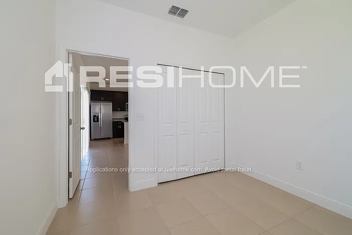 1925 Drum Dr — Photo 15