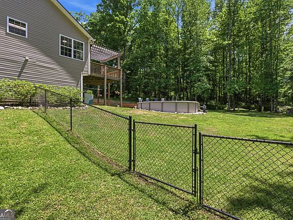 4th image of 508 Marie Ct