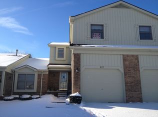 627 Woodside Dr, Milford, MI 48381