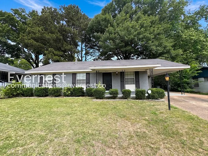 Building Photo - 856 White Clover Ln