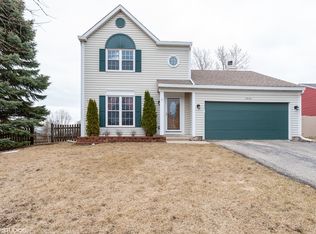 1920 Carl Dr, Round Lake Beach, IL