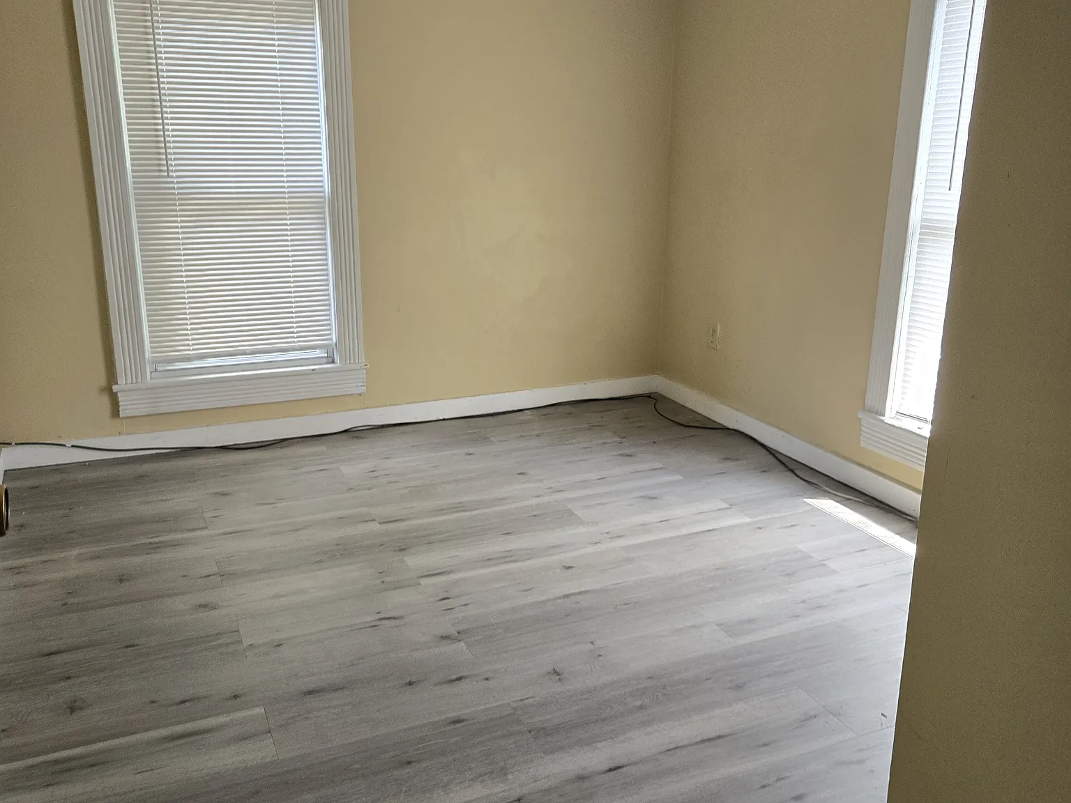 4 bed, 1020 sqft, $1,800 — Photo 2