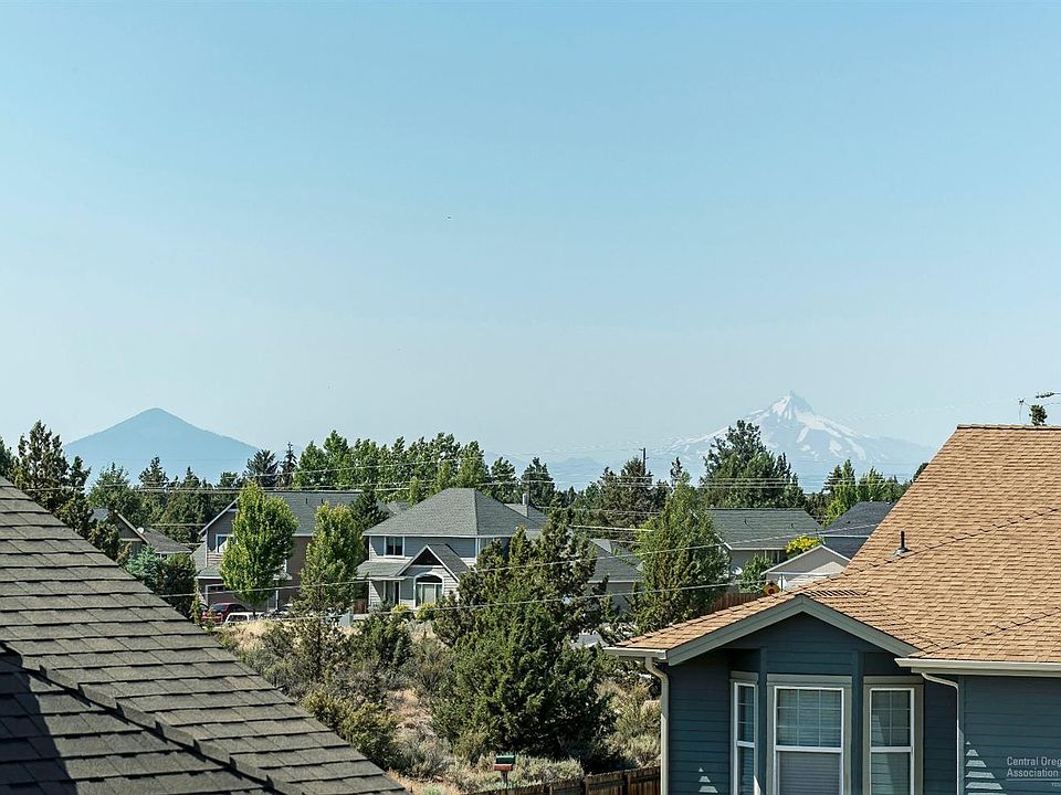 2nd image of 20745 Double Peaks Dr